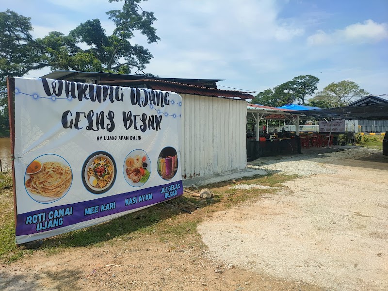 Lepak Warung Ujang Gelas Besar