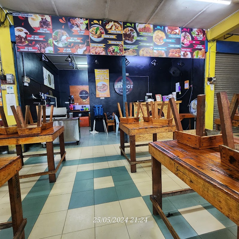 Restoran D'Bandot Station