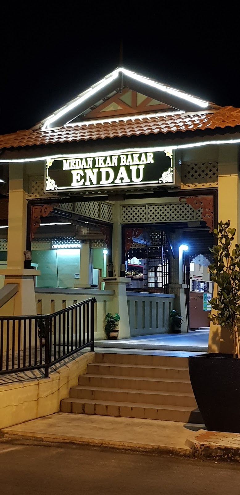 Medan Ikan Bakar Endau @ Mus Warung Kampung