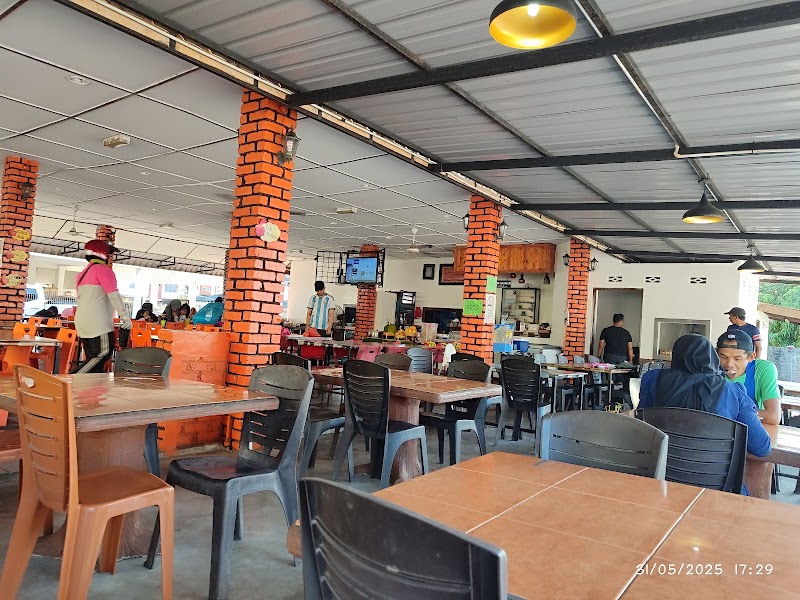 RESTORAN Nora Aman 2