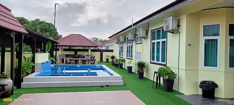 The Baiduri Homestay Private Pool