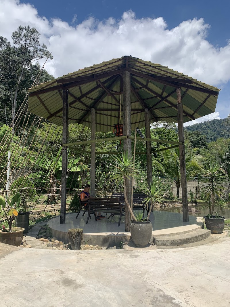 Rock Forest Chalet