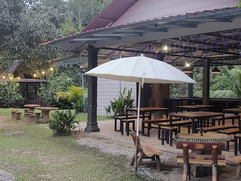 Penginapan Menarik | CHEMERKAW RESORT Raub Pahang