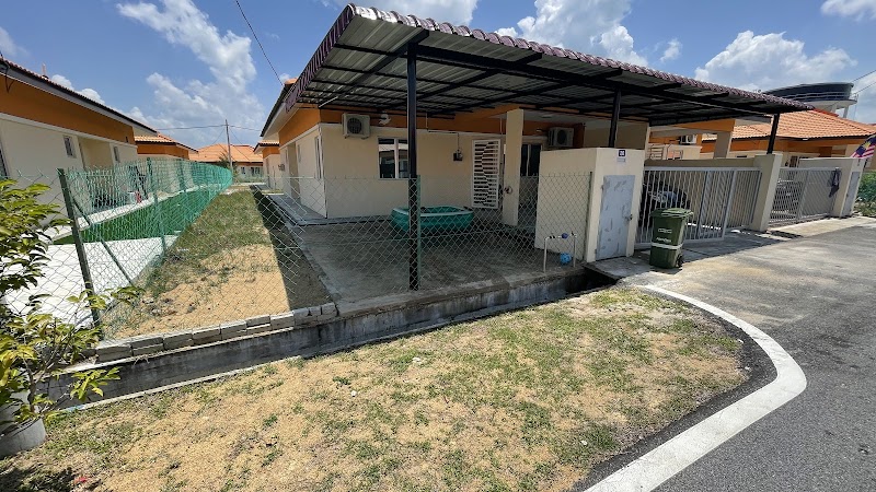 Homestay Azirah