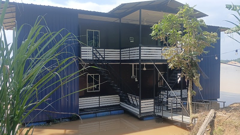 Kundang Riverview Chalet