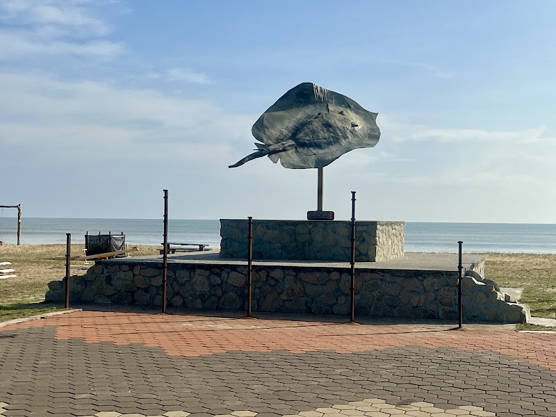 Pantai Lanjut